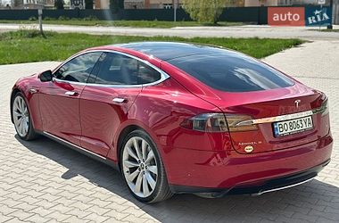 Ліфтбек Tesla Model S 2014 в Волочиську