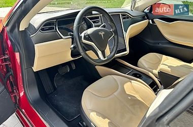 Ліфтбек Tesla Model S 2014 в Волочиську