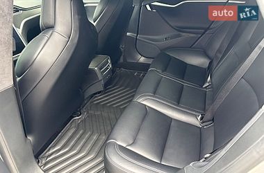 Лифтбек Tesla Model S 2018 в Днепре