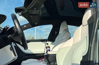 Лифтбек Tesla Model S 2017 в Луцке