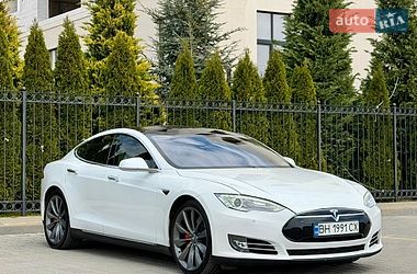 Лифтбек Tesla Model S 2014 в Одессе