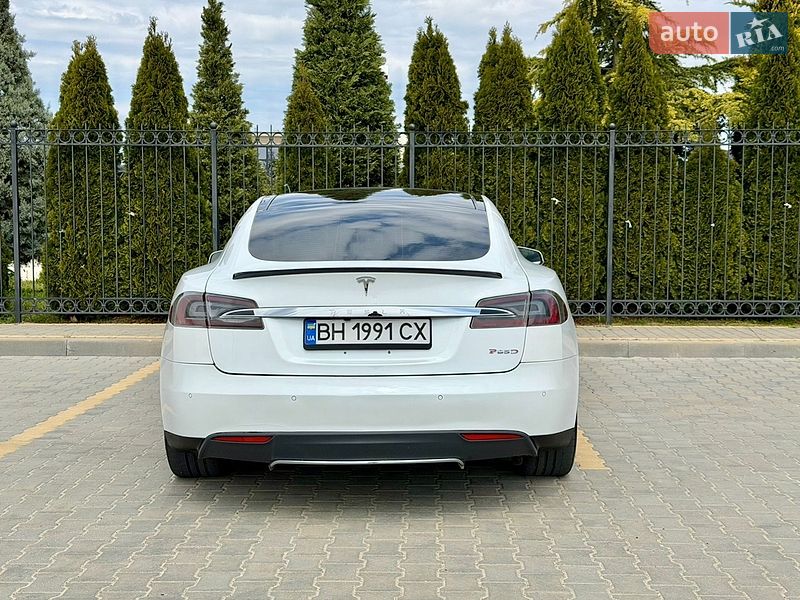 Лифтбек Tesla Model S 2014 в Одессе