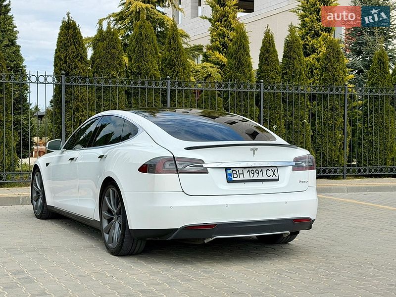 Лифтбек Tesla Model S 2014 в Одессе