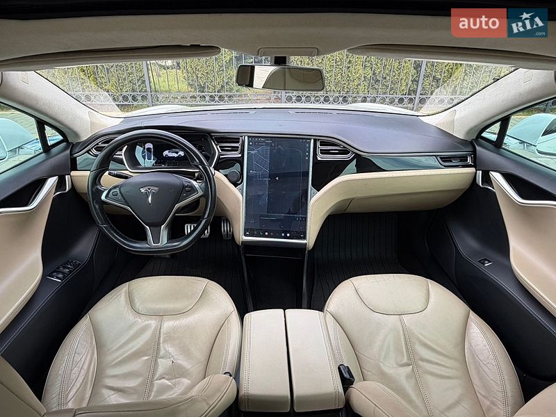 Лифтбек Tesla Model S 2014 в Одессе