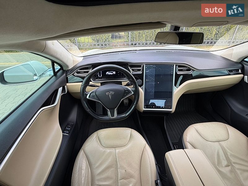 Лифтбек Tesla Model S 2014 в Одессе