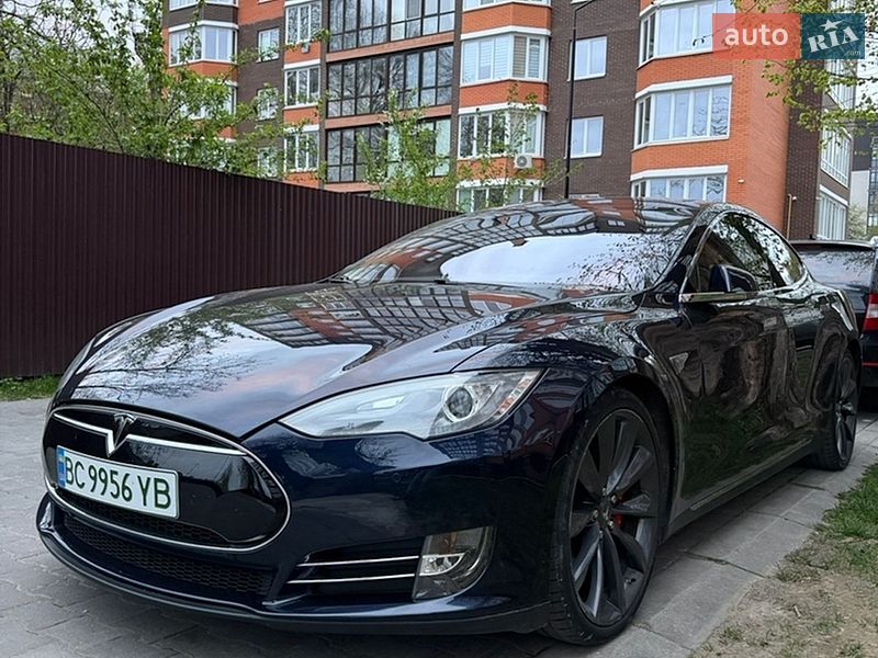 Лифтбек Tesla Model S 2014 в Стрые