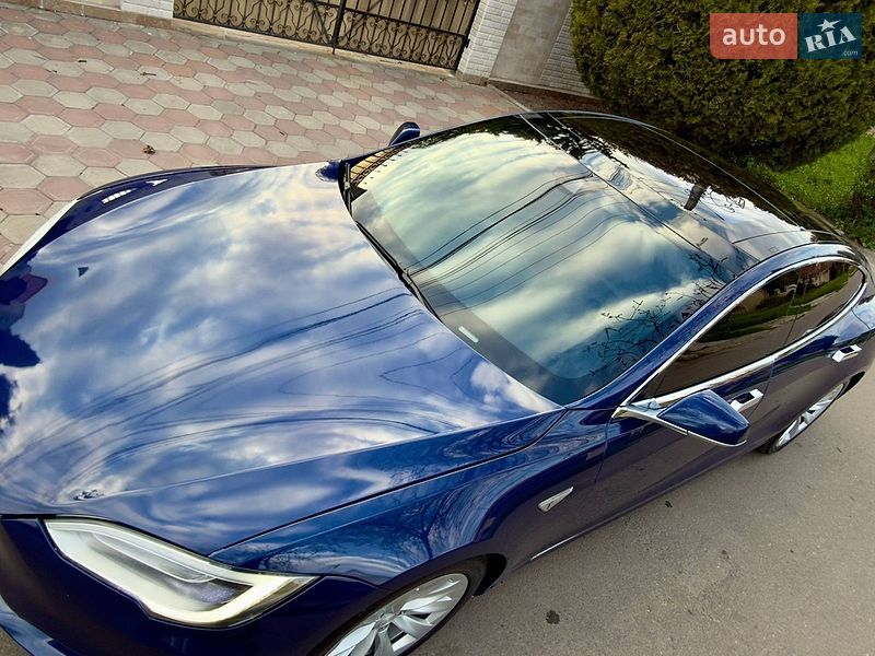 Лифтбек Tesla Model S 2016 в Одессе