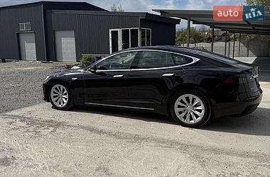 Лифтбек Tesla Model S 2016 в Каменском