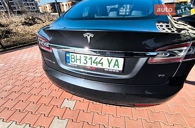 Ліфтбек Tesla Model S 2016 в Одесі