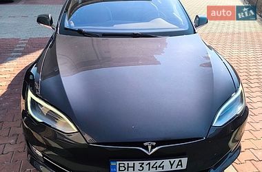 Ліфтбек Tesla Model S 2016 в Одесі