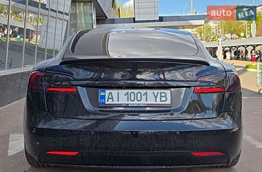 Лифтбек Tesla Model S 2019 в Киеве