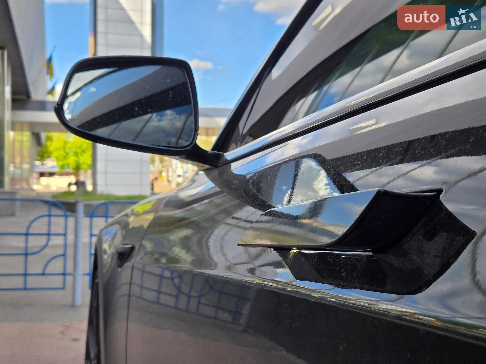 2019 Tesla Model S - мініатюра 3