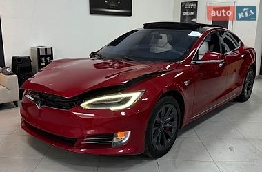 Лифтбек Tesla Model S 2020 в Дрогобыче