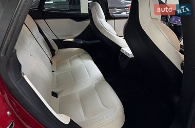 Лифтбек Tesla Model S 2020 в Дрогобыче