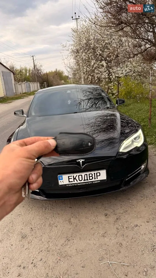 2015 Tesla Model S - мініатюра 23