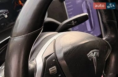Лифтбек Tesla Model S 2015 в Киеве