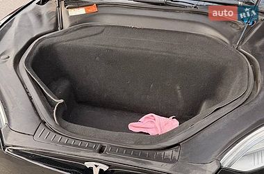 Лифтбек Tesla Model S 2015 в Киеве