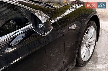Лифтбек Tesla Model S 2015 в Киеве