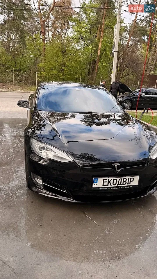 2015 Tesla Model S - мініатюра 12