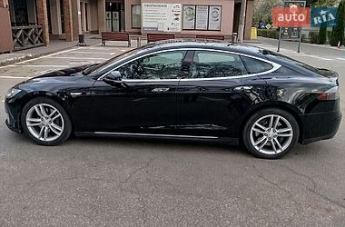 Лифтбек Tesla Model S 2015 в Броварах