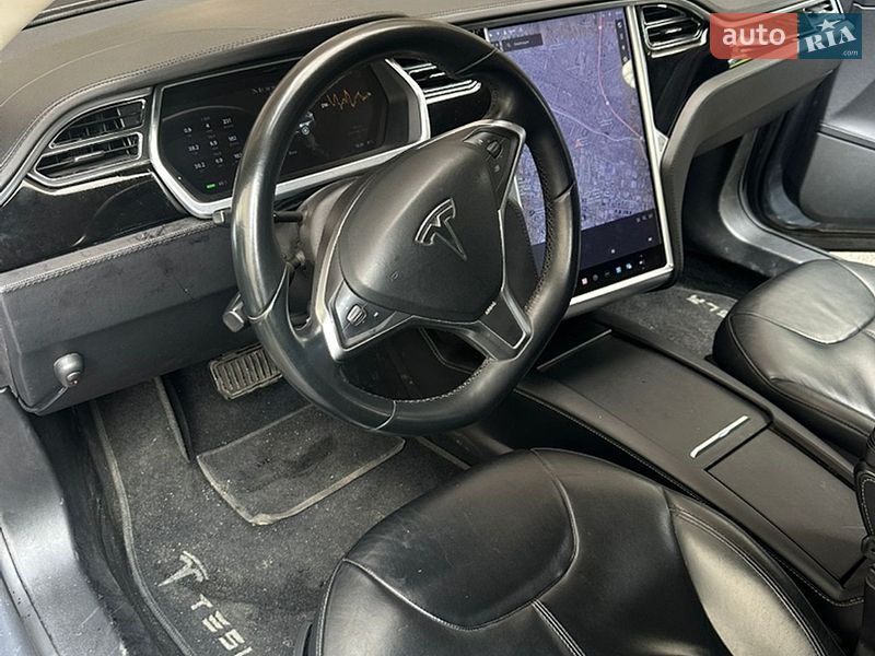 Лифтбек Tesla Model S 2013 в Киеве