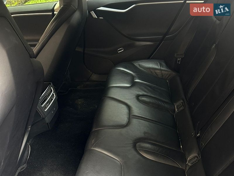 Лифтбек Tesla Model S 2013 в Киеве