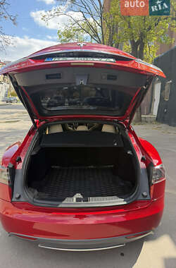 Лифтбек Tesla Model S 2016 в Харькове