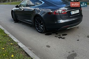 Лифтбек Tesla Model S 2016 в Харькове