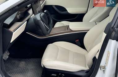 Лифтбек Tesla Model S 2022 в Виннице