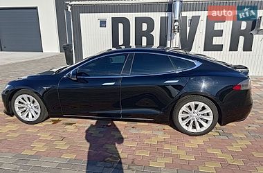 Лифтбек Tesla Model S 2017 в Киеве