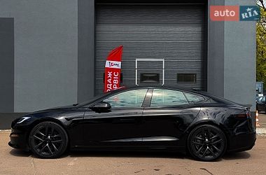Лифтбек Tesla Model S 2022 в Киеве