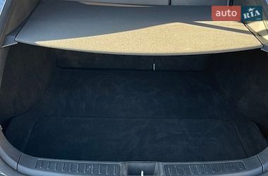 Лифтбек Tesla Model S 2016 в Ровно