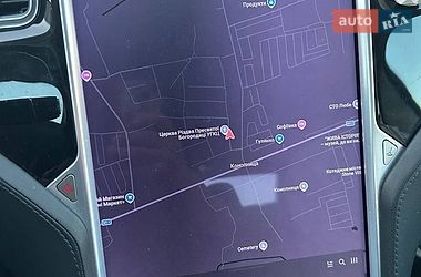 Лифтбек Tesla Model S 2015 в Львове