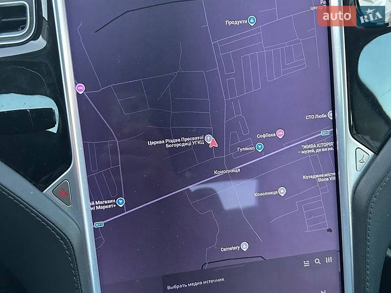 Лифтбек Tesla Model S 2015 в Львове