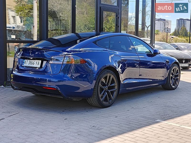 Лифтбек Tesla Model S 2021 в Львове