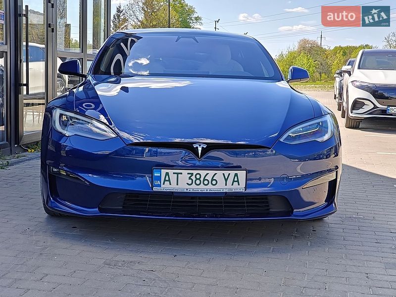Лифтбек Tesla Model S 2021 в Львове