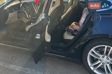 Ліфтбек Tesla Model S 2013 в Одесі