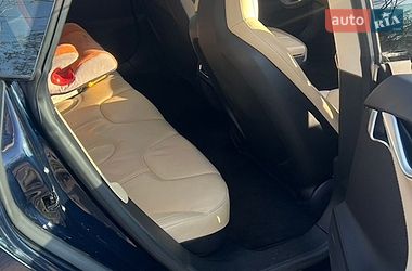 Ліфтбек Tesla Model S 2013 в Одесі
