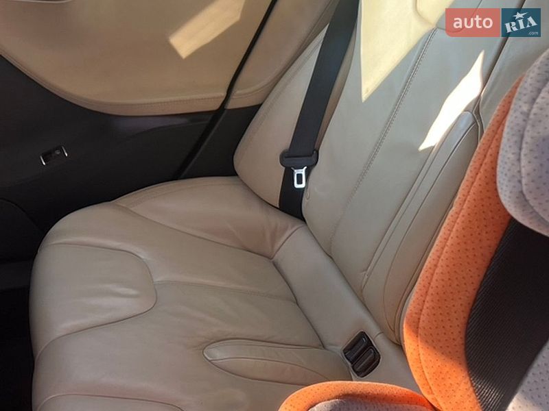 Ліфтбек Tesla Model S 2013 в Одесі