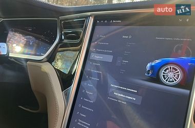 Ліфтбек Tesla Model S 2013 в Одесі