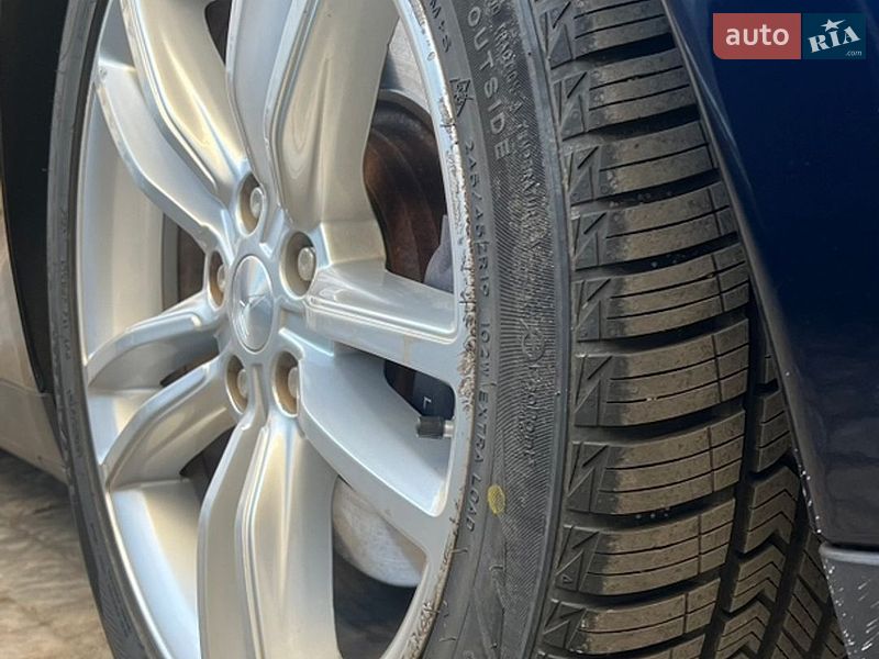 Ліфтбек Tesla Model S 2013 в Одесі