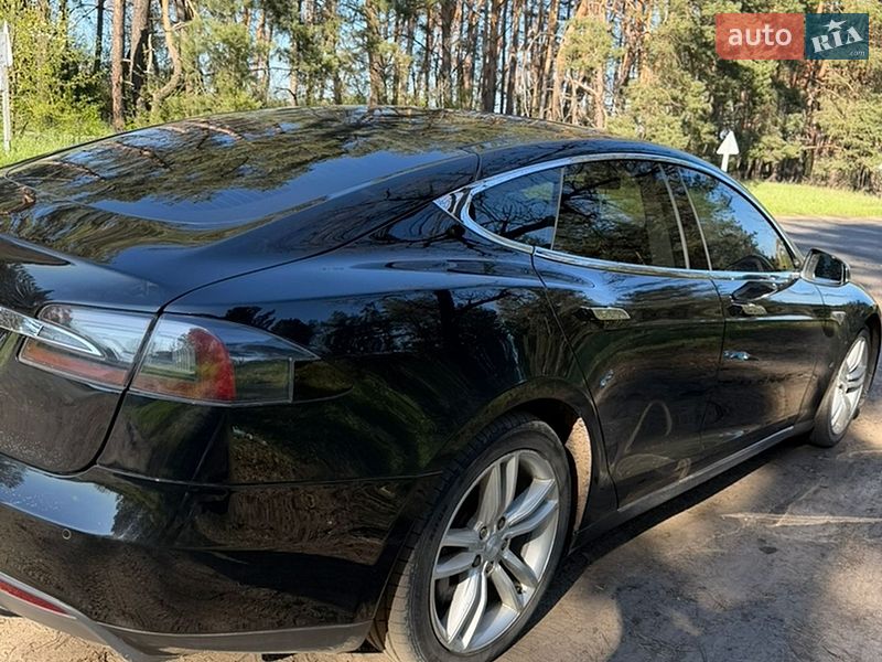 Ліфтбек Tesla Model S 2014 в Валках фото 3 Ліфтбек Tesla Model S 2014 в Валках