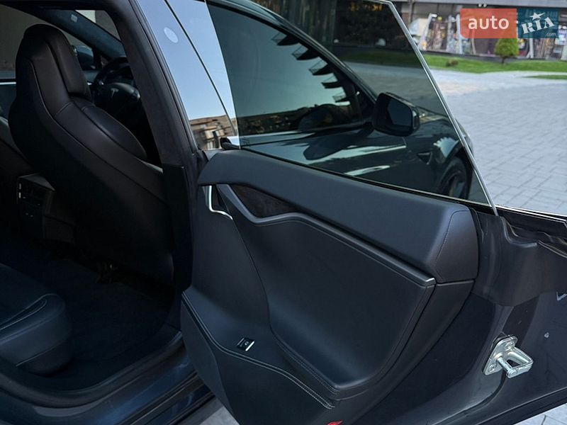 Ліфтбек Tesla Model S 2019 в Тячеві фото 19 Ліфтбек Tesla Model S 2019 в Тячеві