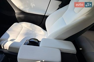 Лифтбек Tesla Model S 2020 в Киеве