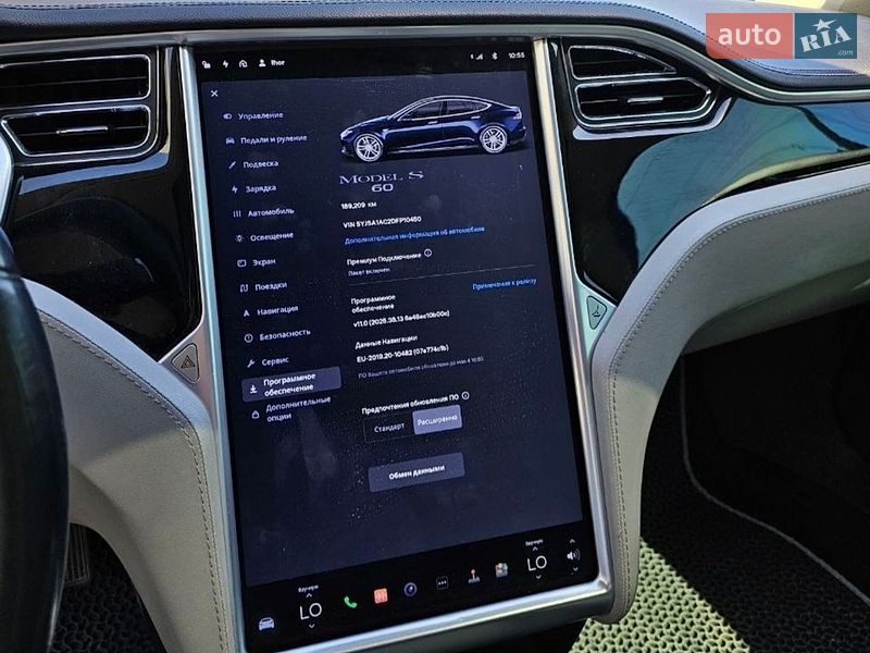 Ліфтбек Tesla Model S 2013 в Чернівцях