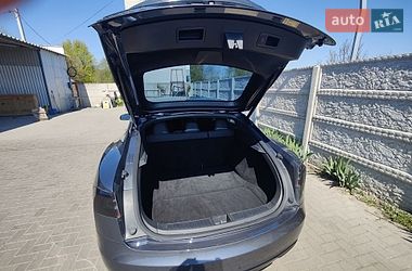 Лифтбек Tesla Model S 2014 в Черкассах