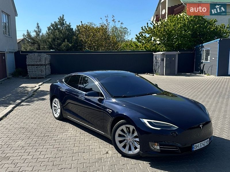 Лифтбек Tesla Model S 2013 в Одессе