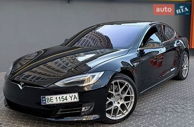 Лифтбек Tesla Model S 2017 в Одессе