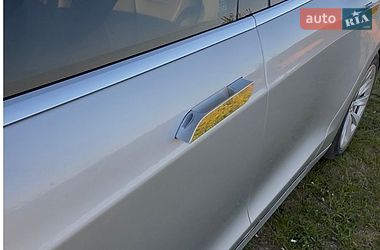 Лифтбек Tesla Model S 2016 в Ивано-Франковске
