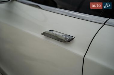 Лифтбек Tesla Model S 2016 в Черновцах